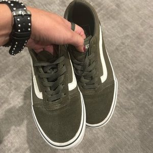 Women’s vans